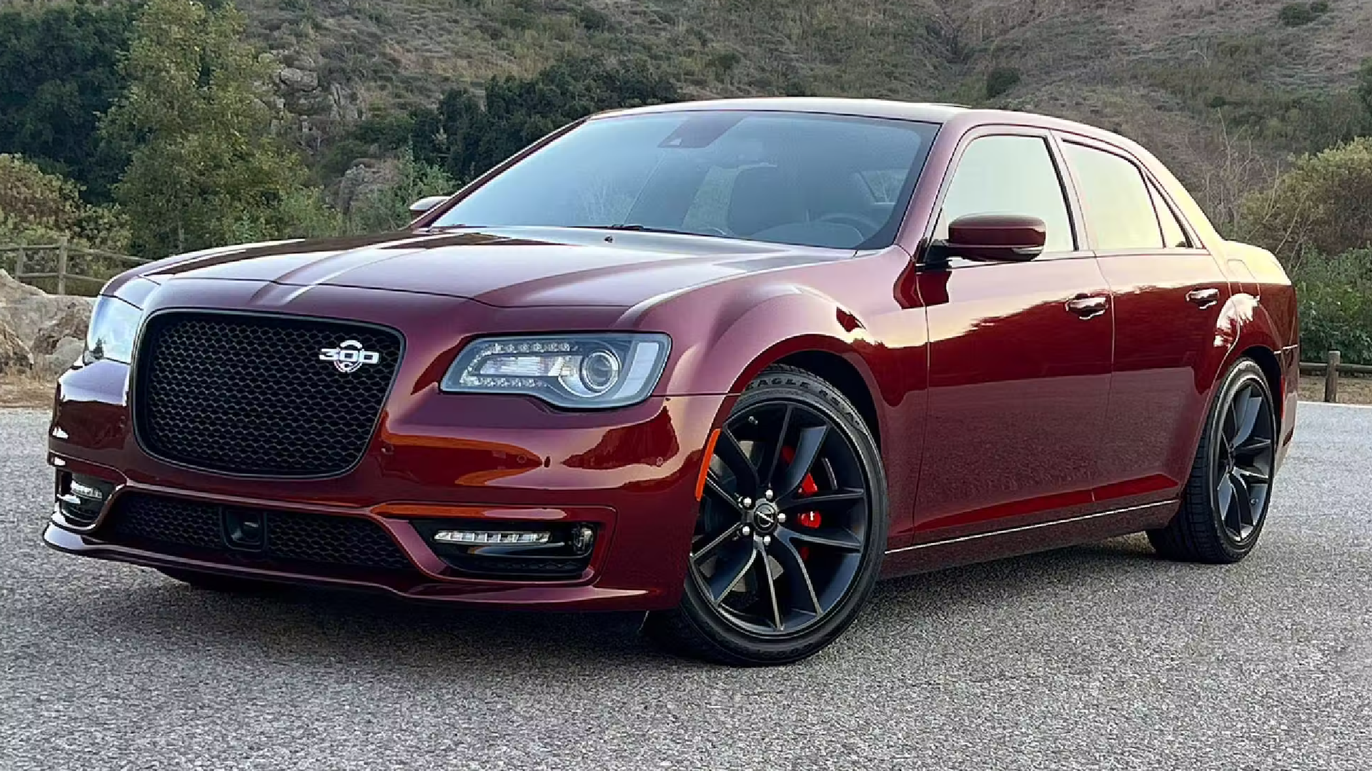 2023 Chrysler 300C Review